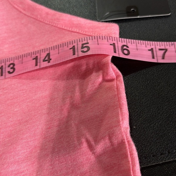 Hurley Shark Eating A Taco graphic, round neck, sleeveless tank top - Picture 5 of 6